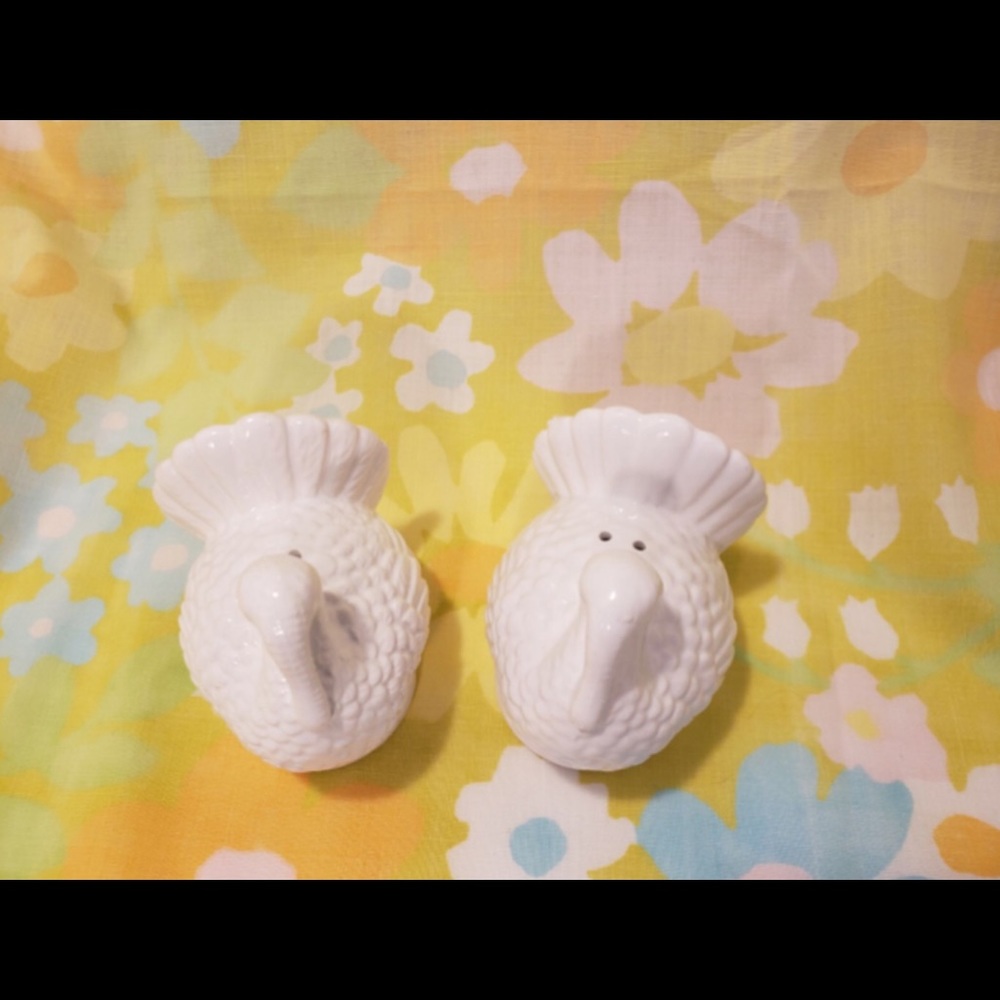 Turkey Ceramic Salt and Pepper Shakers (NIB) - Picture 2 of 9